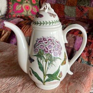 Port Meirion Botanic gardens coffee pot. Perfect condition.